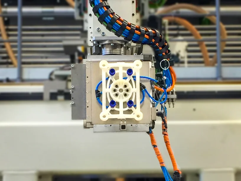 eos_3dprinting_applications_ssi_schaefer_gripper.webp
