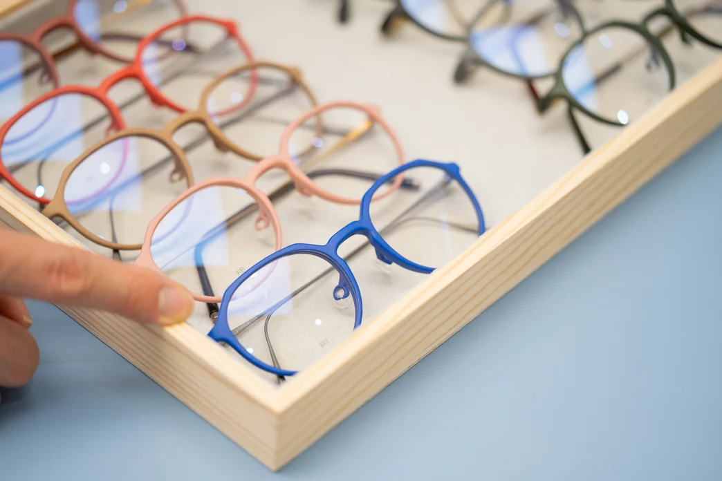 Breezm_ColoredFrames.webp